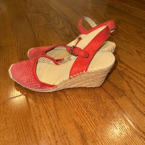 FRANCO SARTO Coral Red Suede Wedge Sandal Size 8M *Excellent Condition - Picture 2 of 9